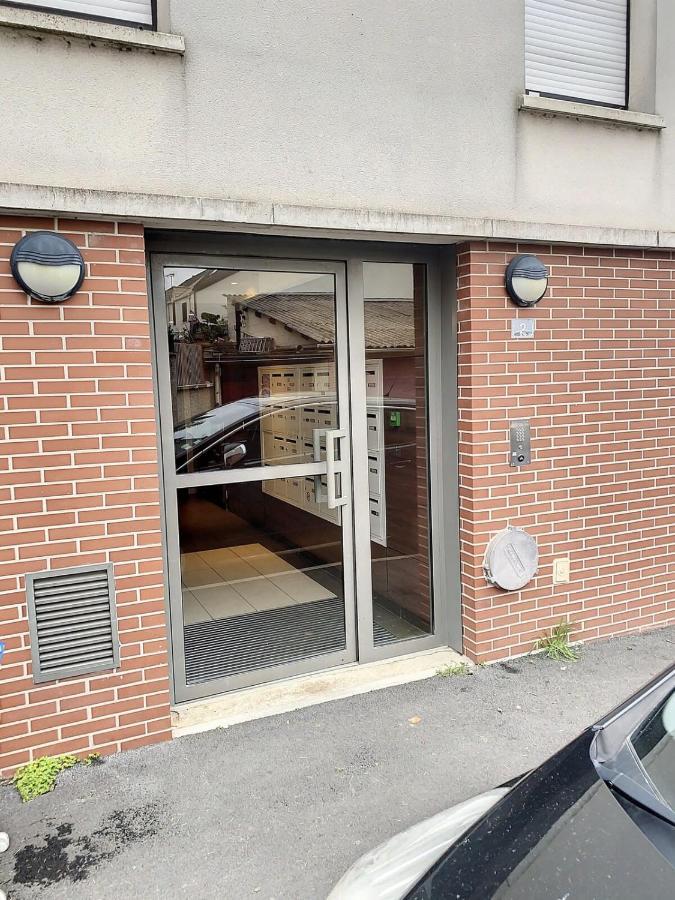 Grand Appartement Paris Et Disneyland 4Pers Neuilly-sur-Marne Exteriör bild